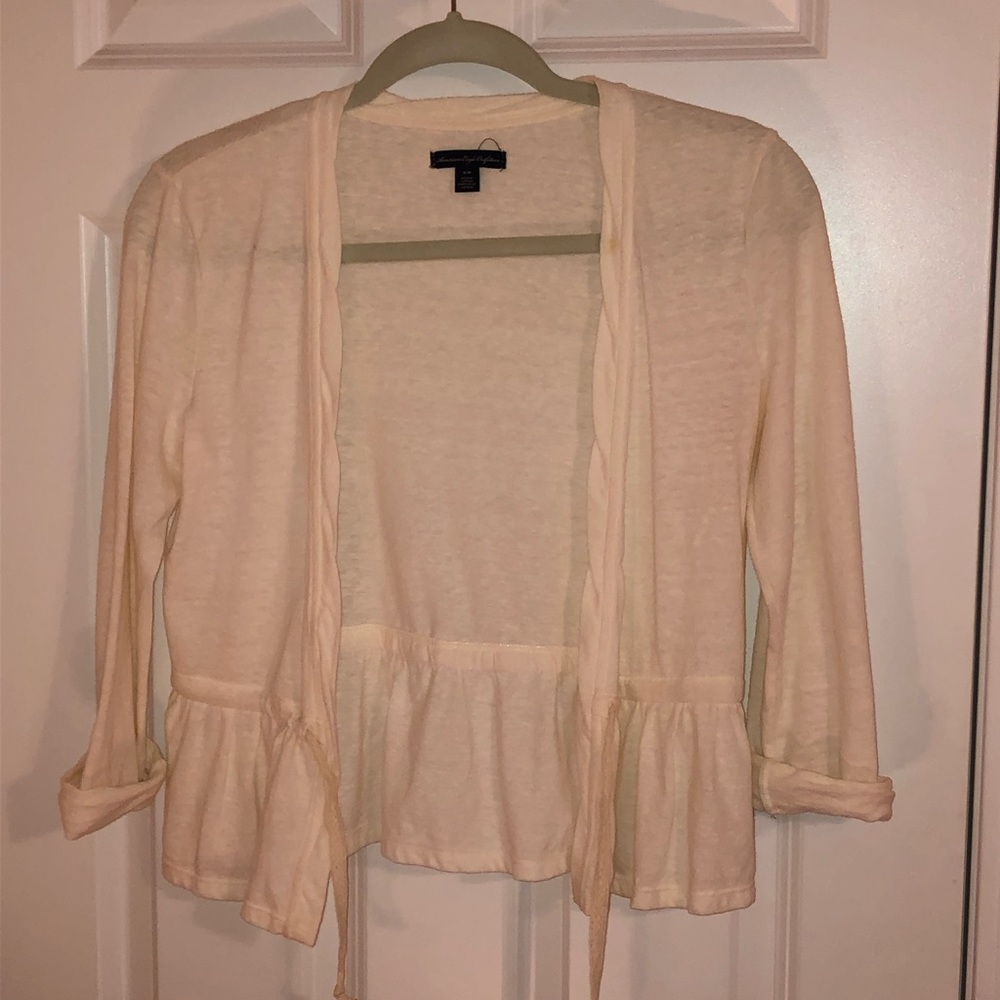 American eagle outfitters pull over